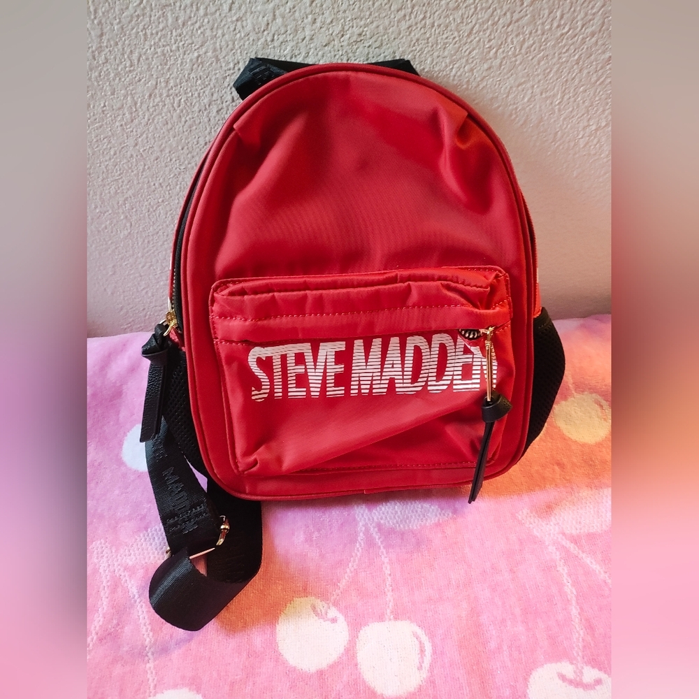 STEVE MADDEN WOMEN'S SCHOOL WORK Red MINI FORCE BACKPACK very clean